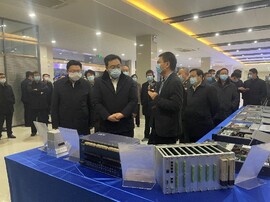 走进bet365中文官网——泰州市领导带队观摩“三比一提升”项目建设